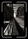 19 Perspektive * Some bridge near the port in Hamburg. * 400 x 600 * (106KB)