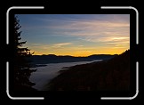 08 Fogged Valley Sunset * 600 x 400 * (169KB)