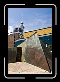 02 Auckland - Monument * 400 x 600 * (152KB)