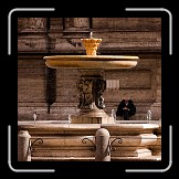 02 Fountain * 600 x 600 * (242KB)